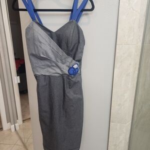 Mador's dress size small